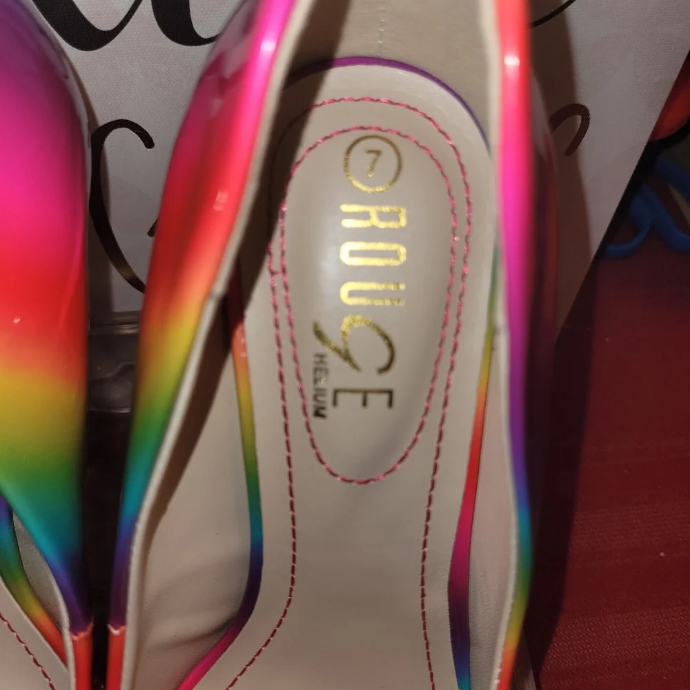 Beautiful rainbow colored shoes - Picture 2 of 6